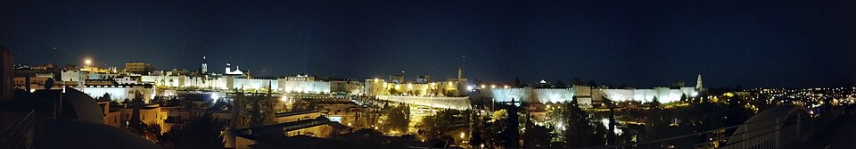 Night view of the walls of the Old City of Jerusalem