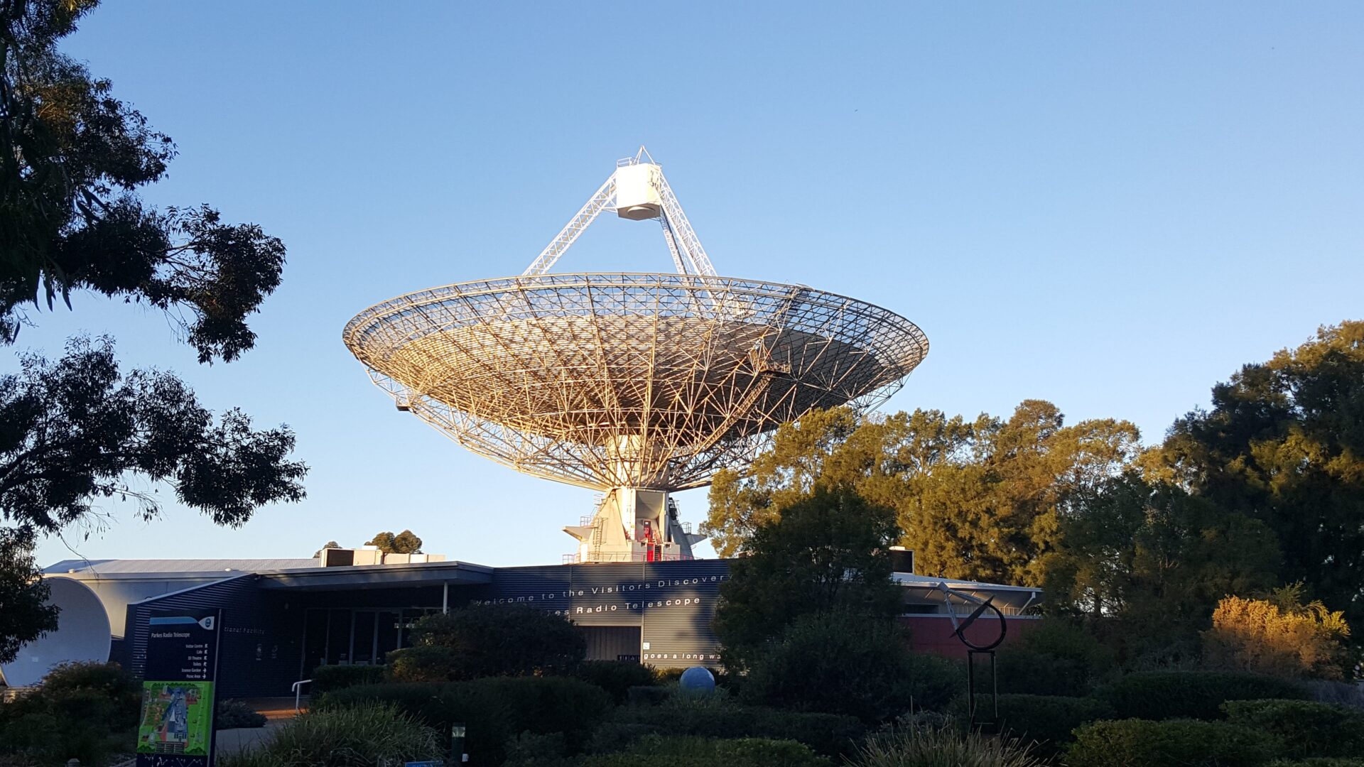 The Parkes Radio Telescope Observatory